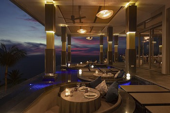 Cape Sienna Gourmet Hotel & Villas