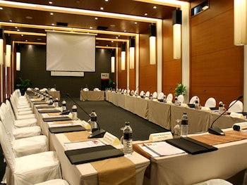 Cape Sienna Gourmet Hotel & Villas
