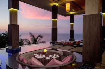 Cape Sienna Gourmet Hotel & Villas