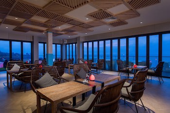Cape Sienna Gourmet Hotel & Villas