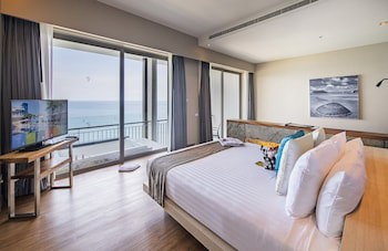 Cape Sienna Gourmet Hotel & Villas