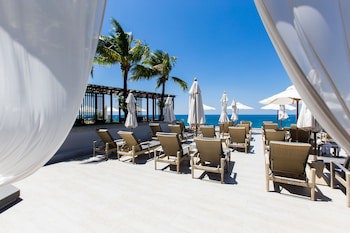 Cape Sienna Gourmet Hotel & Villas