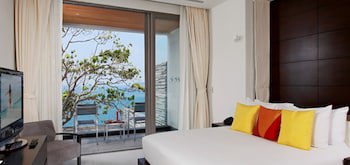 Cape Sienna Gourmet Hotel & Villas
