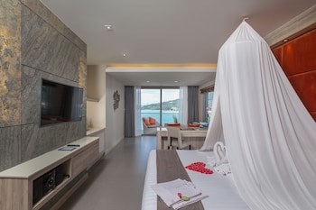 Cape Sienna Gourmet Hotel & Villas