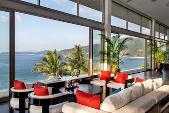 Cape Sienna Gourmet Hotel & Villas