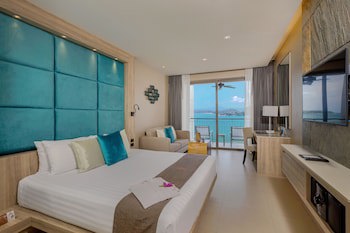 Cape Sienna Gourmet Hotel & Villas