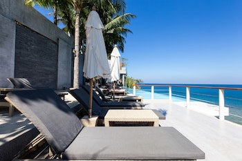 Cape Sienna Gourmet Hotel & Villas