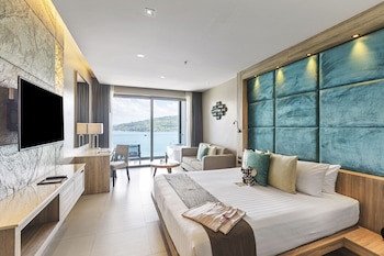 Cape Sienna Gourmet Hotel & Villas