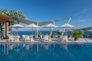 Cape Sienna Gourmet Hotel & Villas