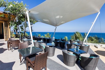 Cape Sienna Gourmet Hotel & Villas