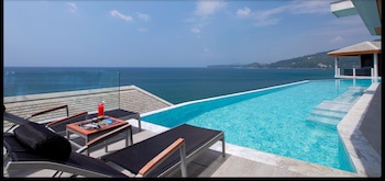 Cape Sienna Gourmet Hotel & Villas