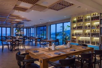 Cape Sienna Gourmet Hotel & Villas