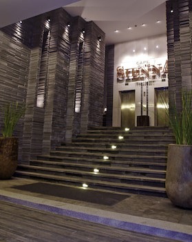 Cape Sienna Gourmet Hotel & Villas