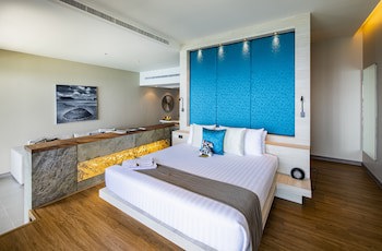 Cape Sienna Gourmet Hotel & Villas