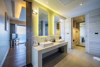 Cape Sienna Gourmet Hotel & Villas