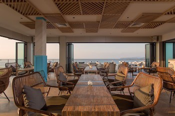 Cape Sienna Gourmet Hotel & Villas