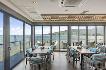 Cape Sienna Gourmet Hotel & Villas