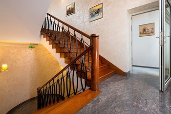 Aparthotel Globus