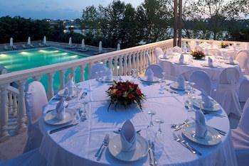 Margarona Royal Hotel