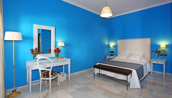 La Fonda Hotel