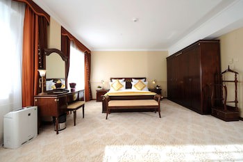 Kempinski Hotel Khan Palace