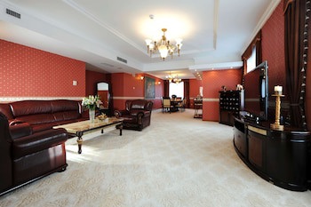 Kempinski Hotel Khan Palace
