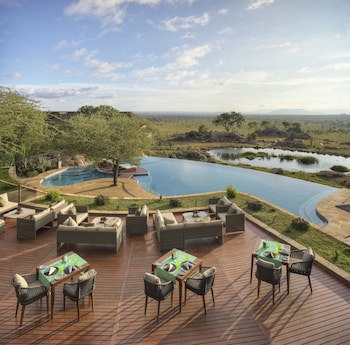 Four Seasons Safari Lodge Serengeti