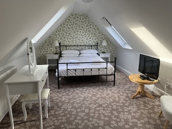 Penny Farthing Hotel