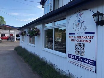 Penny Farthing Hotel