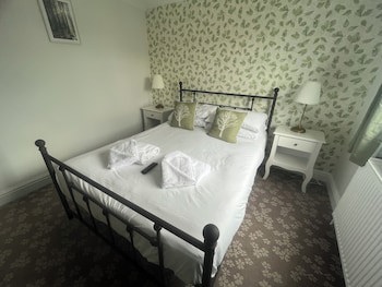 Penny Farthing Hotel