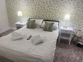 Penny Farthing Hotel
