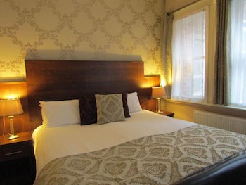 Duke Of Edinburgh Hotel