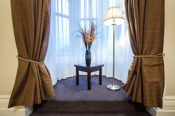 Duke Of Edinburgh Hotel
