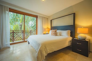 Hotel Bannister By Mint