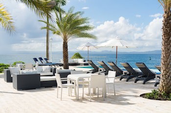 Hotel Bannister By Mint