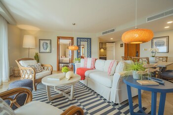 Hotel Bannister By Mint