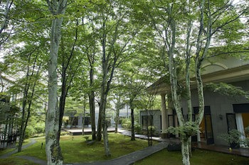 Kyukaruizawa Kikyo, Curio Collection By Hilton