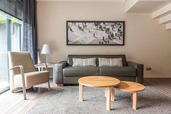 Casp74 Apartments