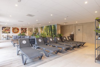 Fletcher Familiehotel De Hunzebergen