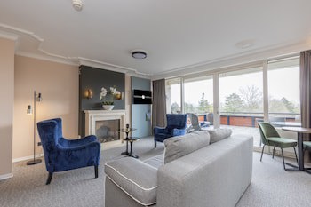 Fletcher Familiehotel De Hunzebergen