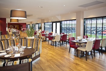 Doubletree By Hilton Milton Keynes