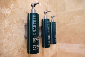 Doubletree By Hilton Milton Keynes