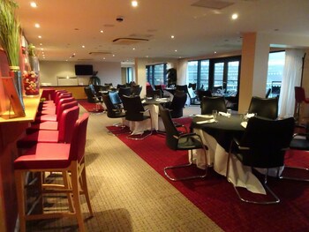 Doubletree By Hilton Milton Keynes