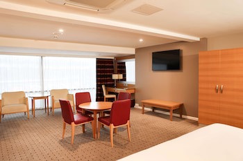 Doubletree By Hilton Milton Keynes