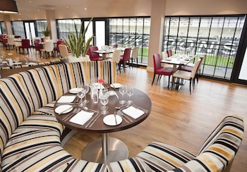 Doubletree By Hilton Milton Keynes