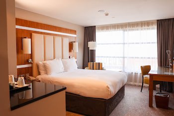 Doubletree By Hilton Milton Keynes