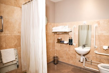 Doubletree By Hilton Milton Keynes