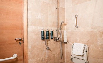 Doubletree By Hilton Milton Keynes