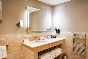 Doubletree By Hilton Milton Keynes