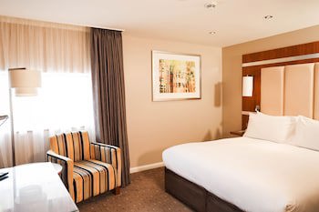 Doubletree By Hilton Milton Keynes